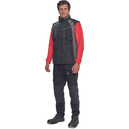 8949614215198-03030010_NYALA_bodywarmer_black_model_CERVA 122020_18008.tif.png